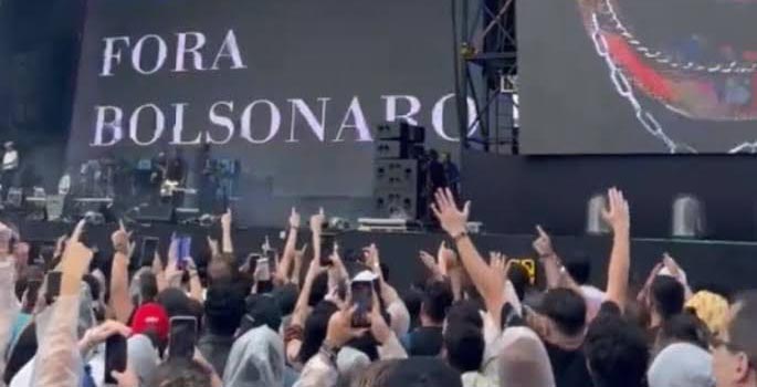 Fresno contraria decisão do TSE e solta ‘fora Bolsonaro’ em show no Lollapalooza