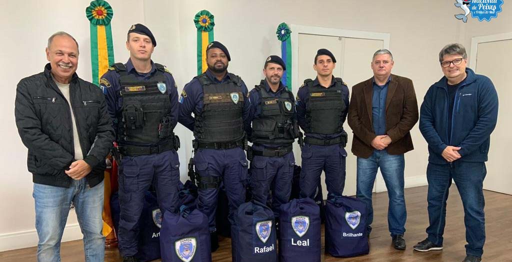 Guarda Municipal recebe novos kits de uniformes completos